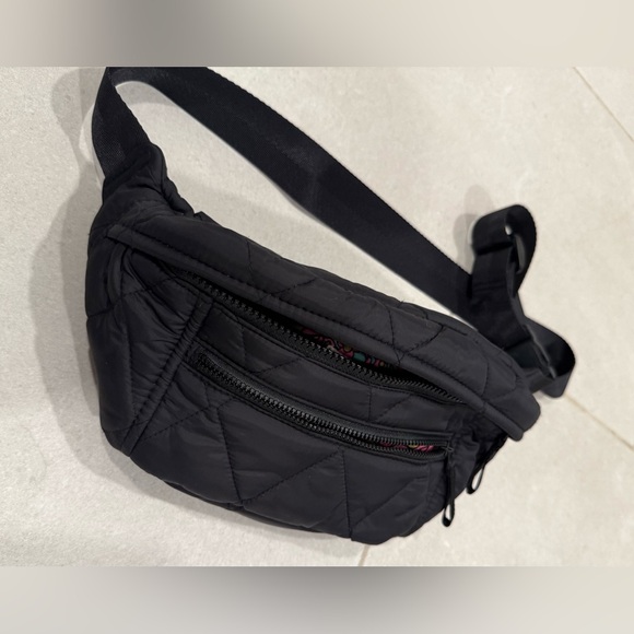 Vera Bradley black nylon quilted belt bag - Picture 5 of 12